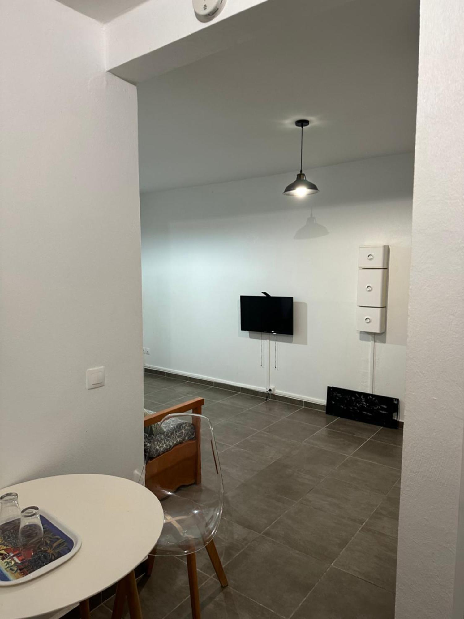 La Caraibe Dans La Station Balneaire Apartment Saint-Francois  Exterior photo